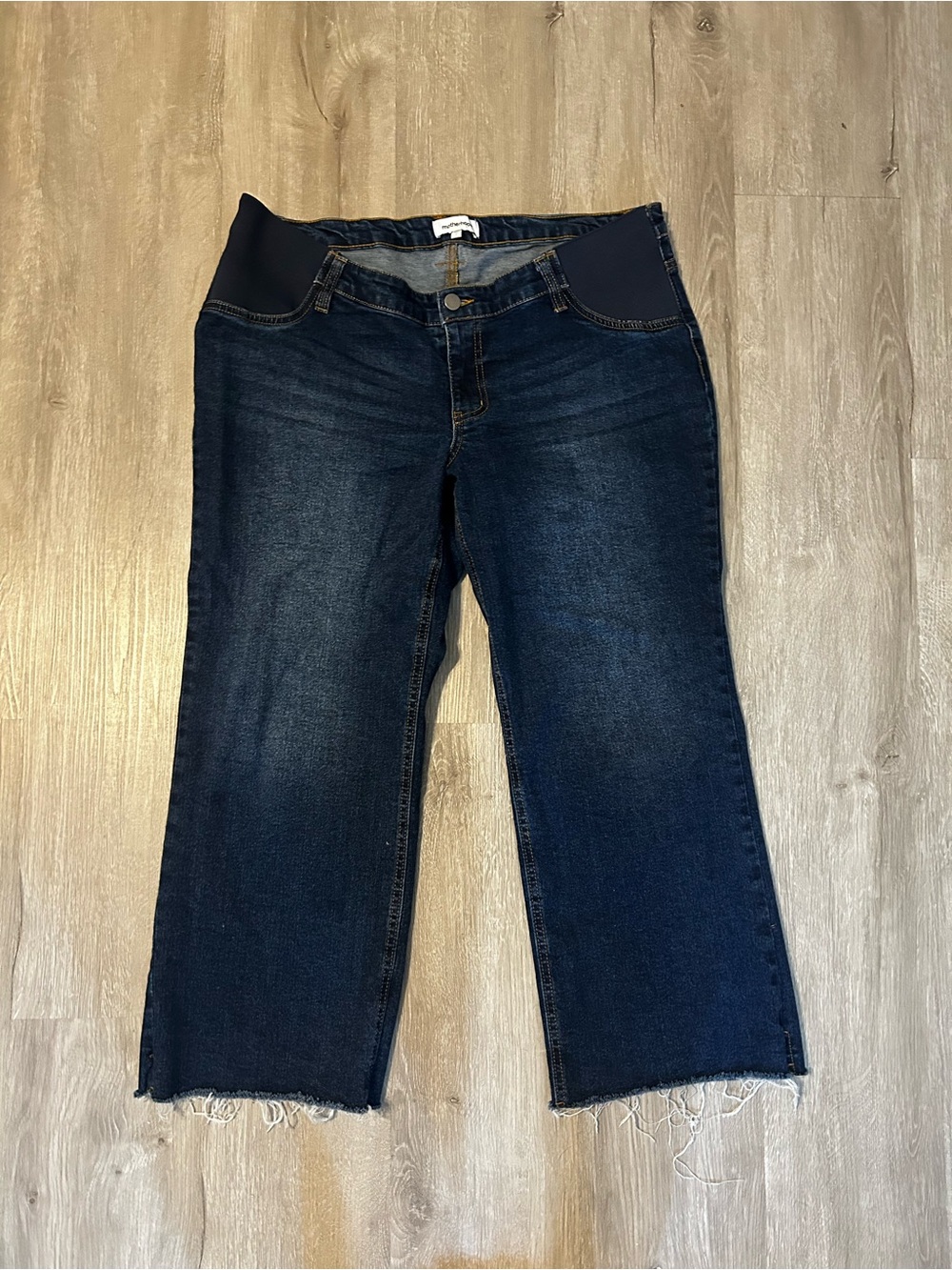 Motherhood Maternity Maternity Frayed Hem denim ankle jeans Large